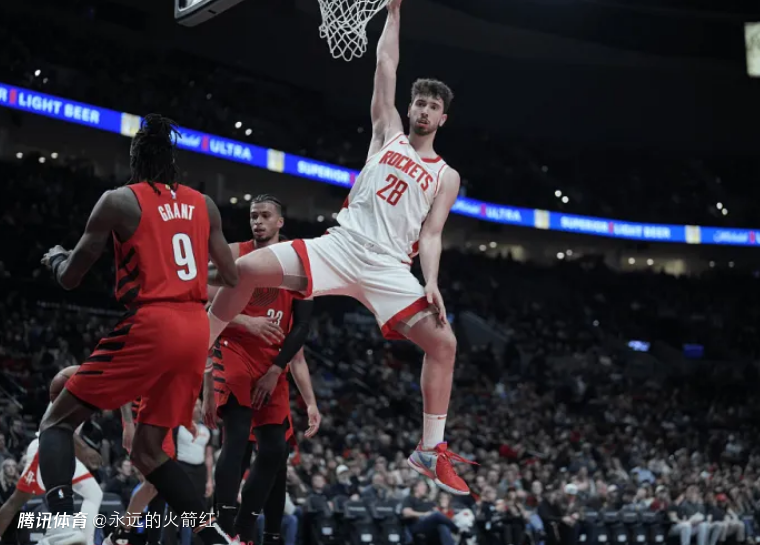 火箭打出21世纪第三好的前半程战绩，仅次于17年与18年